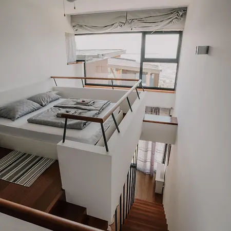 Hedona Vineyard * Sarajevo